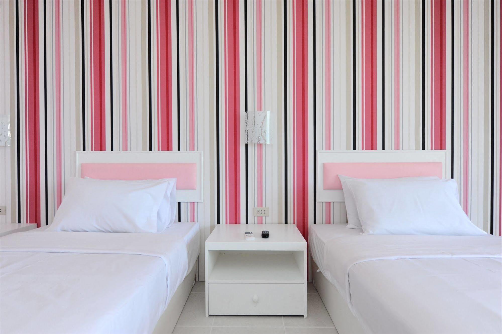 Angket Hip Residence Патая Екстериор снимка