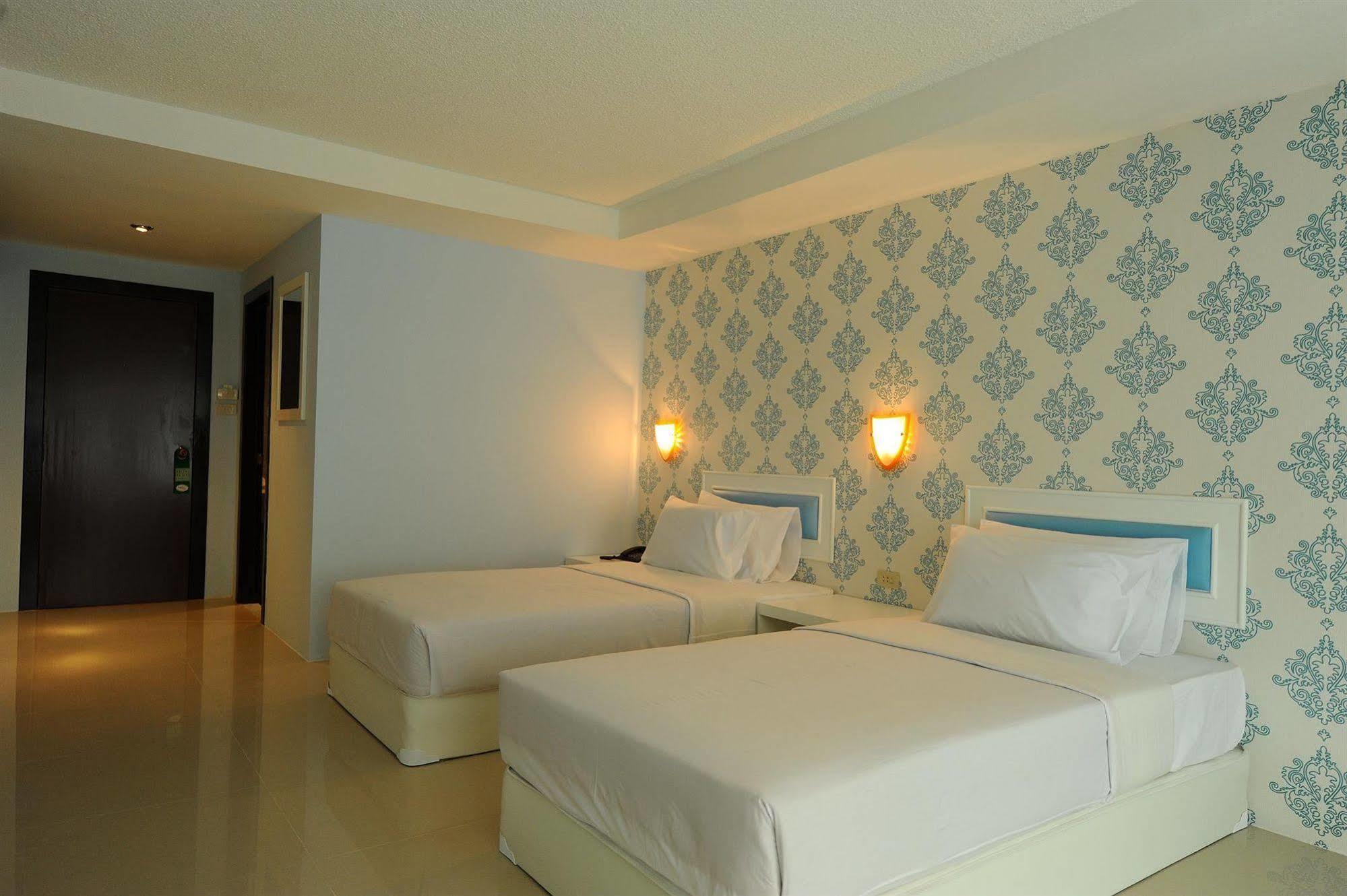 Angket Hip Residence Патая Екстериор снимка