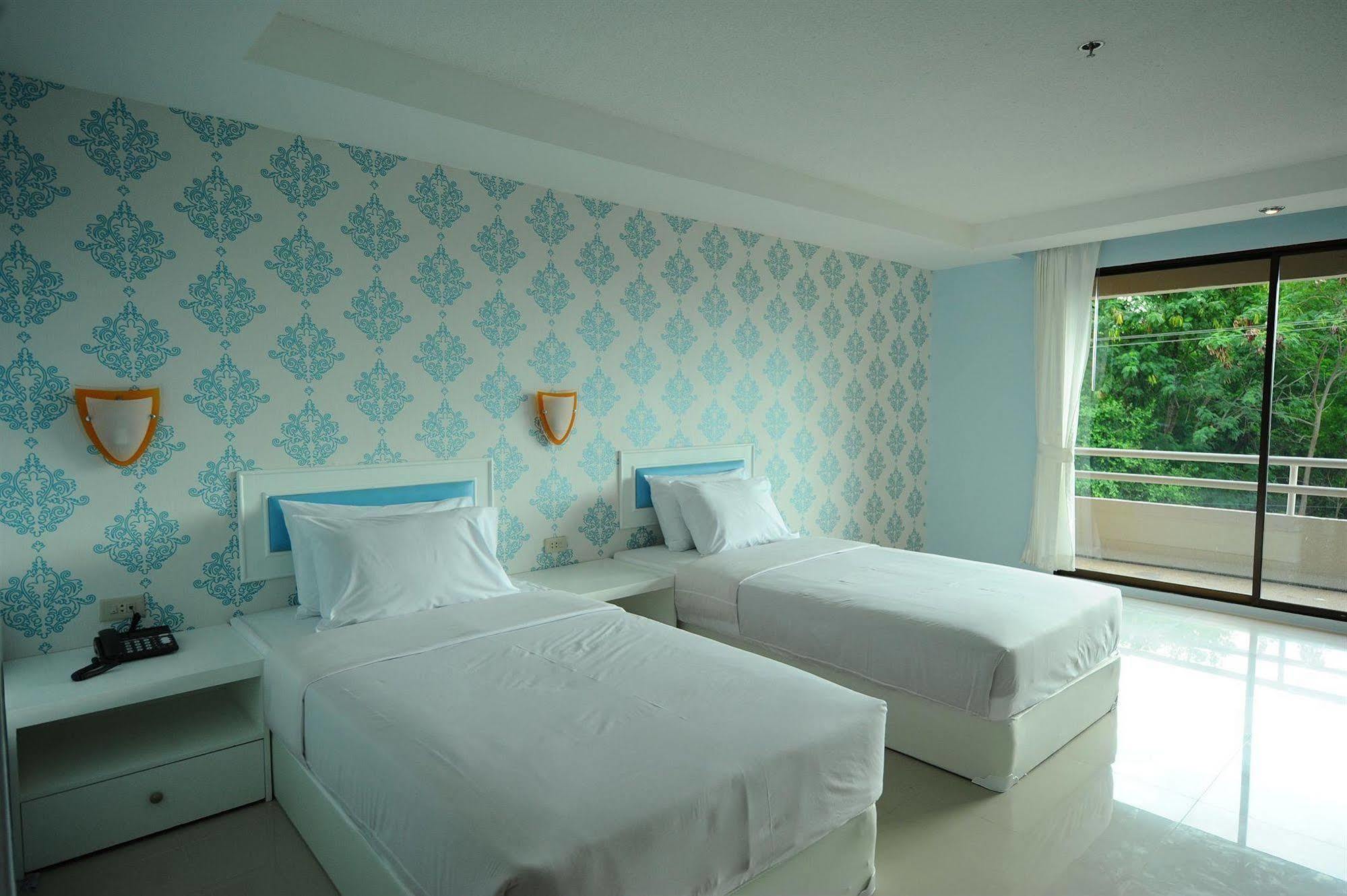 Angket Hip Residence Патая Екстериор снимка