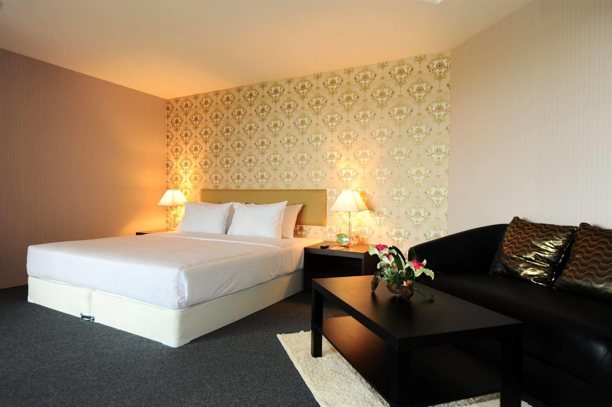 Angket Hip Residence Патая Екстериор снимка